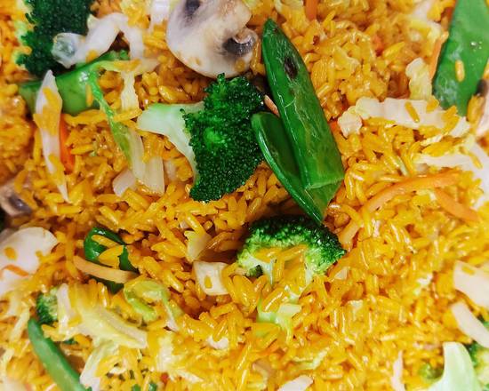 25. Vegetable Fried Rice 素菜炒飯